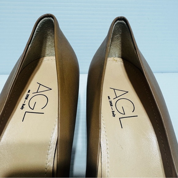 AGL Tan Leather Studded Block Heels Size 39 1/2 - Picture 8 of 15